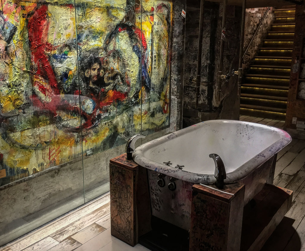 Bathtub Quebec City